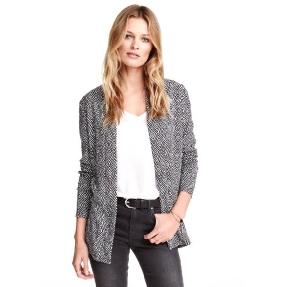 H&M Sweaters - H&M Geometric Black White Open Front Cardigan
